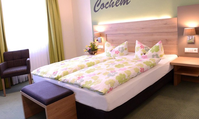 Cochem House | Doppelzimmer Dusche/wc - Hotel Weinhaus Gräfen