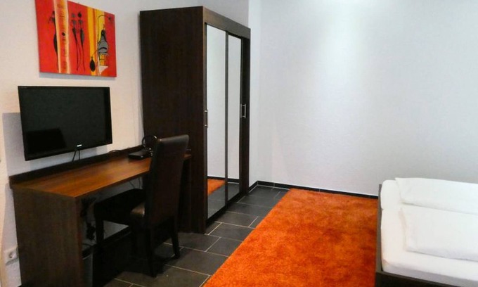 Gaienhofen Apartment | Doppelzimmer Standard mit Dusche und WC