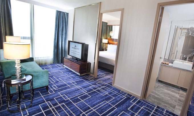 Kwai Chung House | Dorsett Suite with queen bed - Free Wifi+Pool+Gym