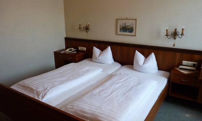 Unterburg am Klopeiner See House | Double room, shower or bath, WC without balcony - Das Alpensee