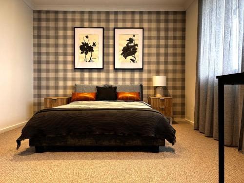 Mambourin House | Double bedrooms in a luxury house in west of Melbourne