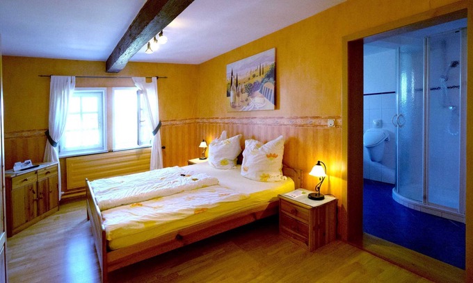 Poppenhausen Cottage | Double Room - Landgasthof Zum Stern