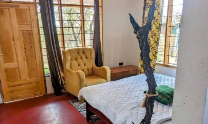 Mikumi House | Double G safaris and Camp Mikumi - Superior Single Room 3
