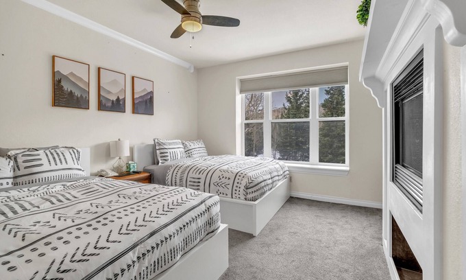 Brian Head Condo | Double Queen Suite - Five Guests - Secluded Views