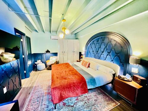 Wilton Manors Hotel | Double Rainbow Suites 24th