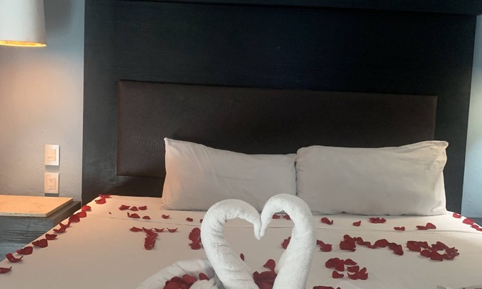 Playa del Carmen Hotel | Double room at BLVD Hotel, unbeatable location