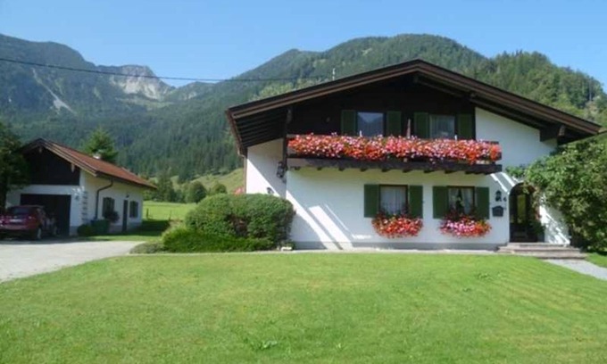 Bayrischzell Cottage | Double room (online) - Gästehaus Akelei
