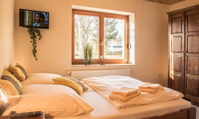 Bahretal Bed & Breakfast | Double room SCHRAMMSTEINE - WITHOUT breakfast - - Pension Am historischen Kalkwerk