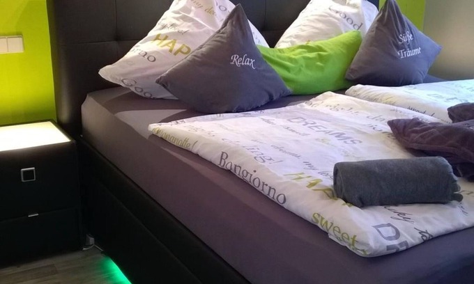 Boppard Bed & Breakfast | Double room, shower or bath, toilet, 1 bed room - Pension Pauly