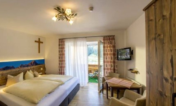 Nesselwaengle Apartment | Double room with balcony 3 - Apartments and Pension Mariandl