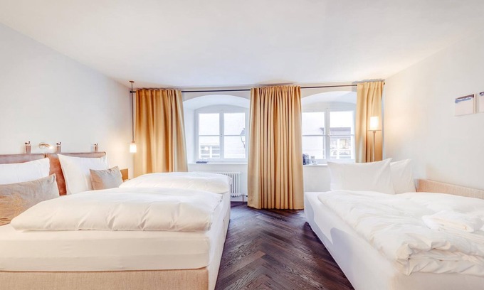 Bludenz House | Double room with extra bed - BOUTIQUE HOTEL das TSCHOFEN