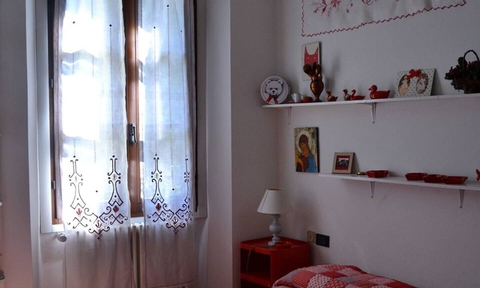 Castello House | Double Room with Single Beds with Private Bathroom