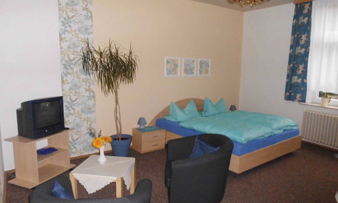 Erfurt Apartment | Double Room with Shared Bathroom - Private room - P. Krol