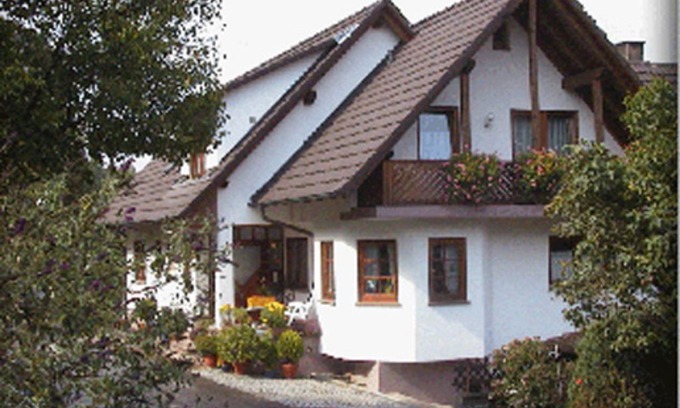 Ettenheim Cottage | Double room with toilet and shower - Gästehaus Birgitte