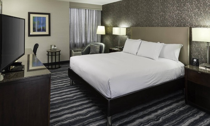 Talleyville Hotel | DoubleTree by Hilton Hotel Wilmington