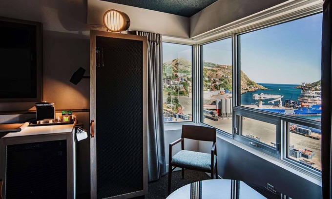 Downtown St. John's Hotel | DoubleTree by Hilton St. John's Harbourview