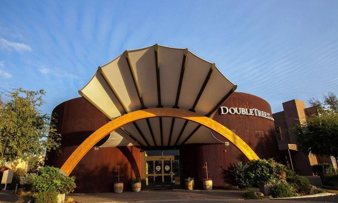 American Canyon Hotel | DoubleTree by Hilton Hotel & Spa Napa Valley American Canyon