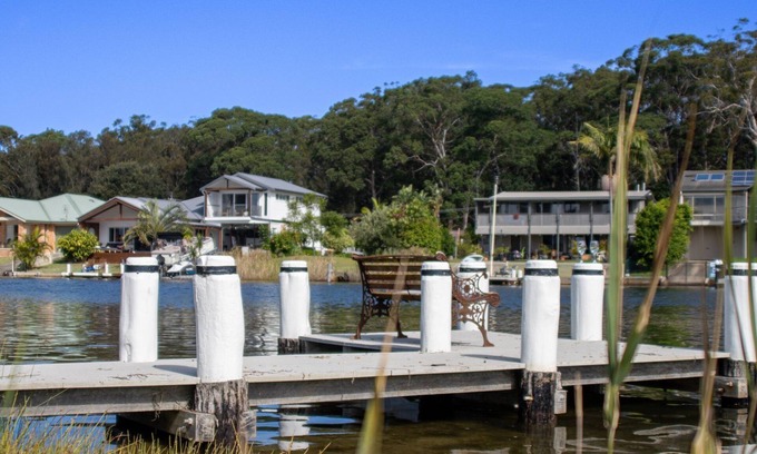 Sussex Inlet House | Doug's Jetty - Sheets Provided