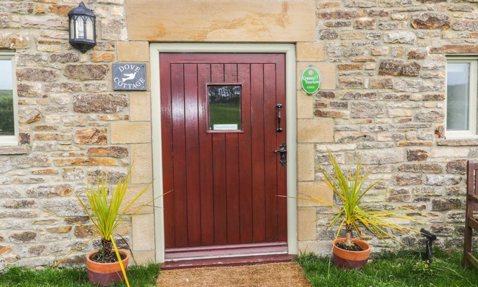 Catton Cabin | Dove Cottage, ALLENDALE