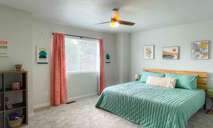 Spokane House | Downtown 3/2, garage, EV Charger, private yard, walk to arena!
