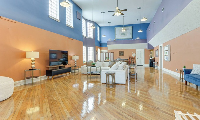 Lancaster Apartment | Downtown Apt: 23 Mi to Hocking Hills State Park