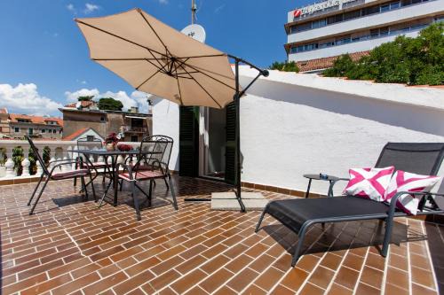 Split Apartment | Downtown Authentic Apartments