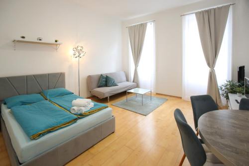Leopoldstadt Apartment | Downtown Bliss Modern Retreat with FREE parking and FAST Internet 600 MBits