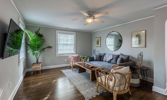 Charleston House | Downtown Charleston abode w/bikes, 4 Beds