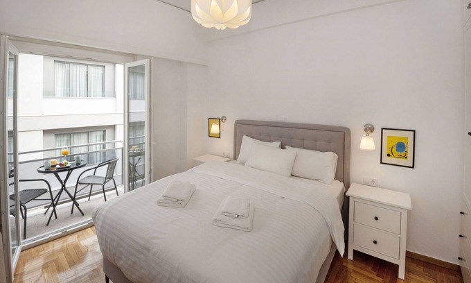 Plaka Apartment | Downtown exceptional studio Syntagma by GHH