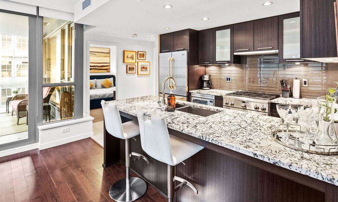 Downtown Victoria Condo | Downtown Executive Suite w/ secure parking