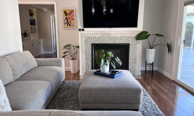 Los Alamos House | Downtown Los Alamos Home w/Hot-tub- walkable to BELL’s, shops and wineries
