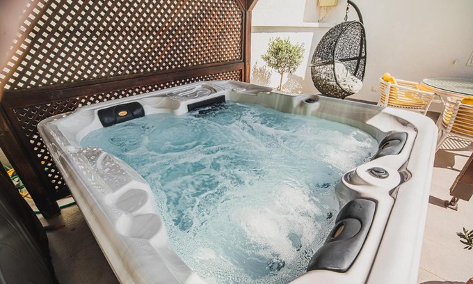 Vodice Apartment | Downtown Luxury Apartments with Hot Tub
