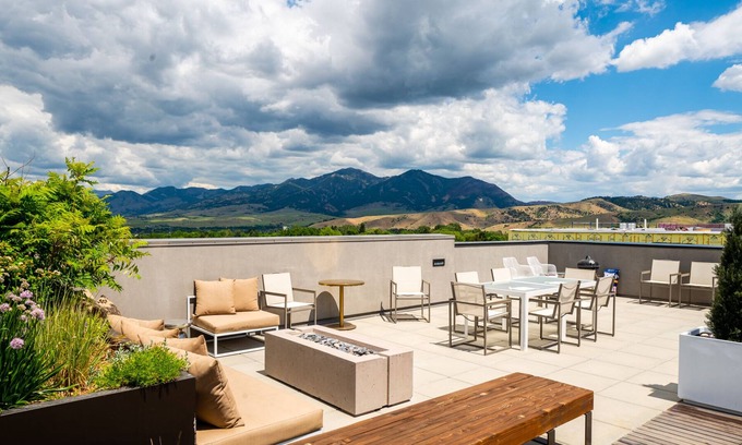 Downtown Bozeman Condo | Downtown Oasis - Modern Condo in Downtown Bozeman, 30+ Night Minimum.