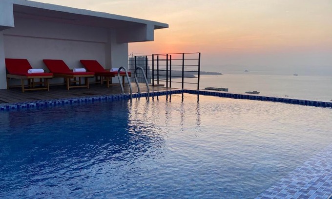 Sihanoukville City Centre Hotel | DP Residence