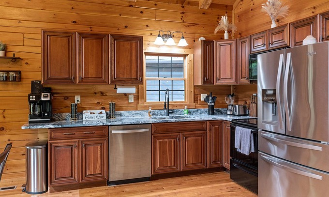 Nelsonville Cabin | Dragonfly Cabin Retreat with Movie Theater, Firepit, and Games - Nature's Escape