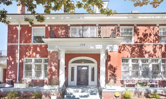 Thomas Square Apartment | Drayton Place Unit 3 by Lucky Savannah