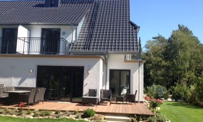 Dierhagen Strand House | Dream beach house, stylish, luxurious, by the forest, directly behind the beach