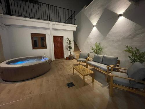 En Corts Apartment | Dream Big with jacuzzi and terrace in Ruzafa