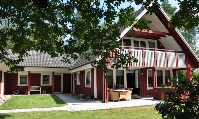 Traryd House | Dream house by lakes in Småland - sauna, fireplace, wifi, garden, solar/e-charging station