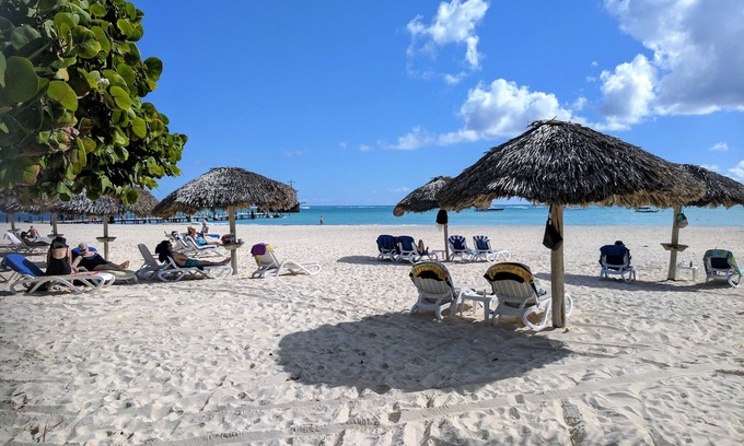 Bavaro Condo | Dream ocean front condo completely renovated
