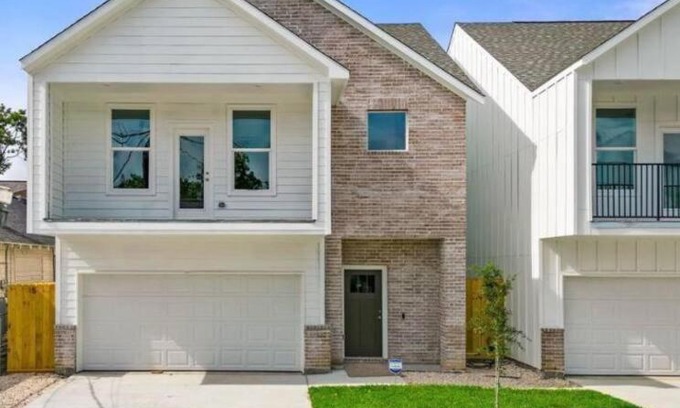 Greater East End House | Dream Stay-New Construction*Downtown*NRG*MedCtr