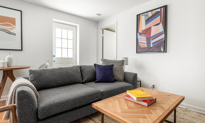 Adams Morgan Apartment | Dreamy Dupont Circle 1BR nr. U Street, Metro & Glen’s Mkt, by Blueground