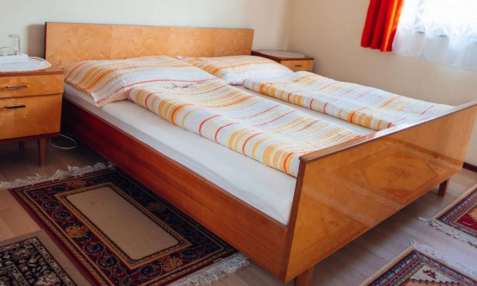 Notsch Apartment | Dreibettzimmer, Dusche, Bergseite - Gästehaus Mikosch