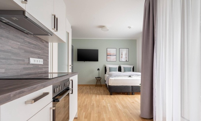 Innere Vorstadt Apartment | Dresden Wallstr | Suite M + Balcony