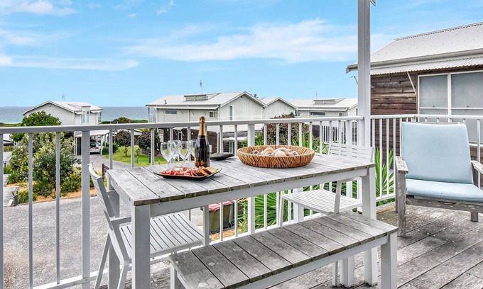 Caves Beach Villa | Driftwood Cove at Caves Beach Villas