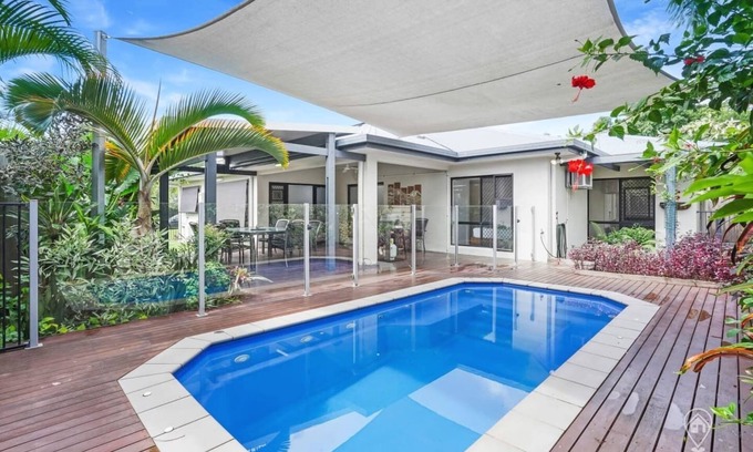 Kewarra Beach House | Driftwood House - Spacious Family Retreat with Pool & Alfresco Dining Near the Beach