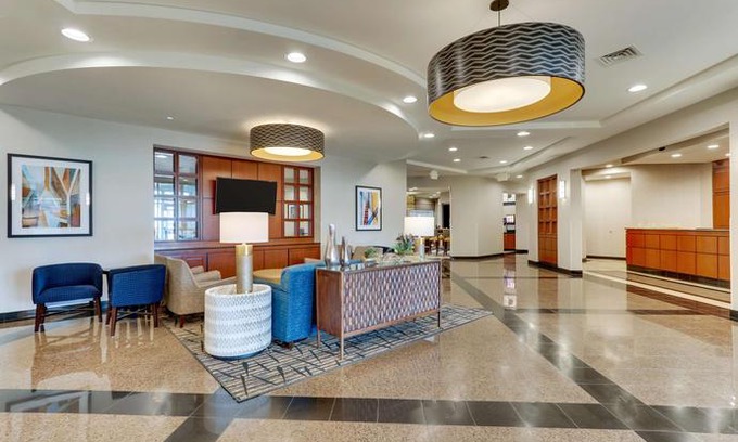 Miner Hotel | Drury Inn & Suites Sikeston