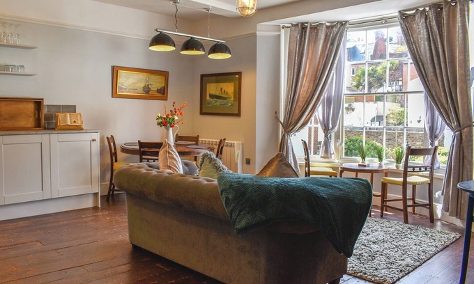 Old Town Hastings Cottage | Duke of Wellington HQ