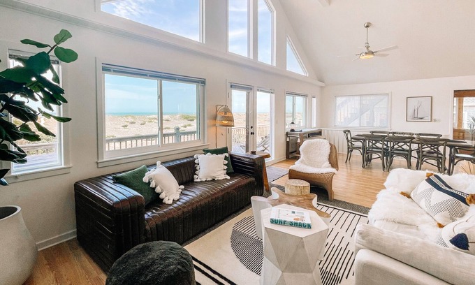 Salvo Cottage | Dune Haus ~ Lovely Oceanfront Cottage Private Cape Hatteras Beach HotTub Lift