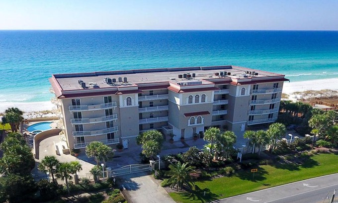 Crystal Beach House | DUNES OF CRYSTAL BEACH 101 by Bliss Beach Rentals